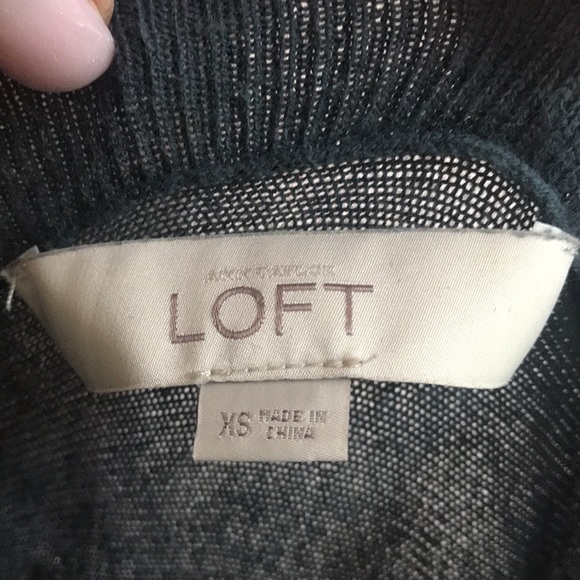 LOFT Sweater - Picture 7 of 8